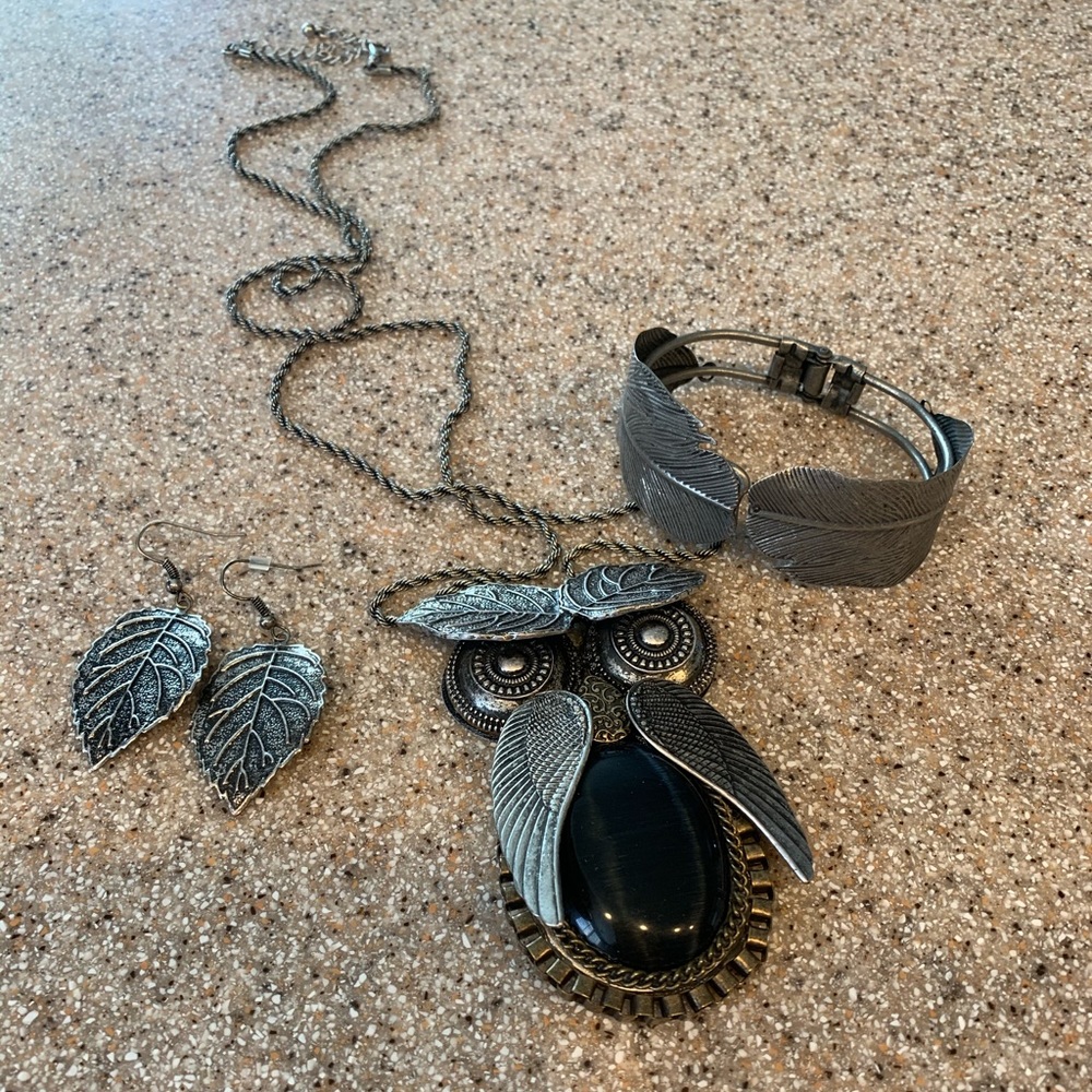 Owl Necklace Set
